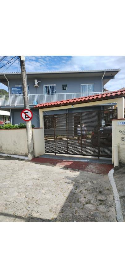 Holiday home Residencial Lena A 300 Metros Da Florianopolis